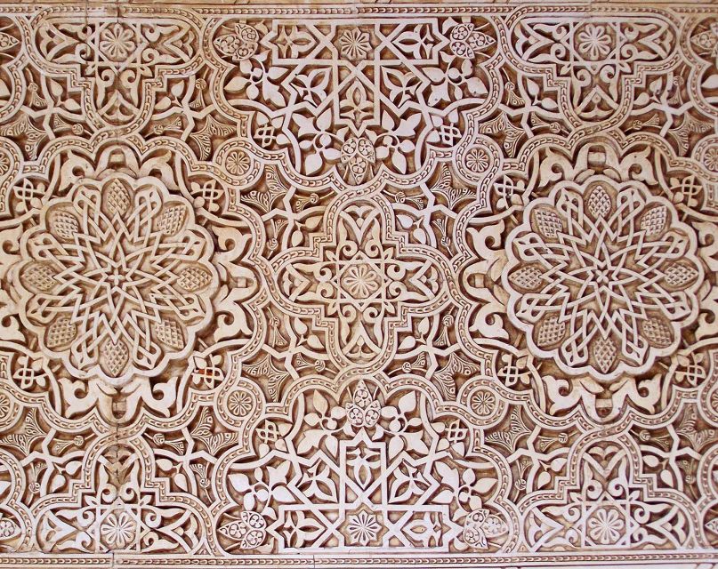 Malaga: Granada Day Trip with Alhambra, Palaces and Gardens - The Generalife Gardens and the Sultan’s summer retreat