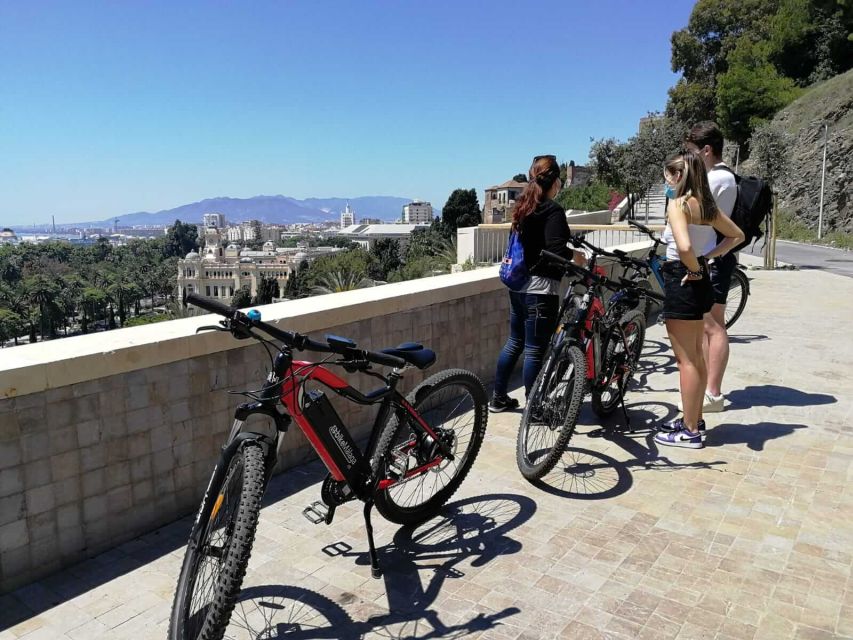 Malaga: Guided E-Bike Tour - The guides make the difference