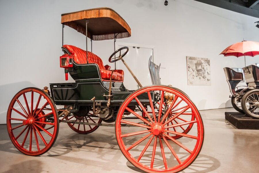Málaga: Museo del Automóvil y la Moda Ticket - American dream cars and English heritage