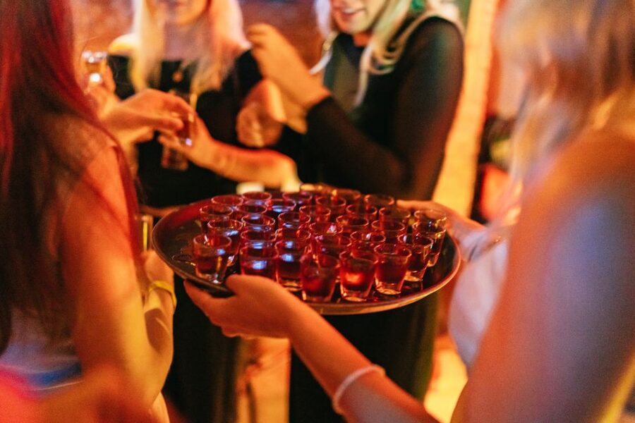 Malaga: Pubs and Clubs Crawl - The secret stops and the move toward club time