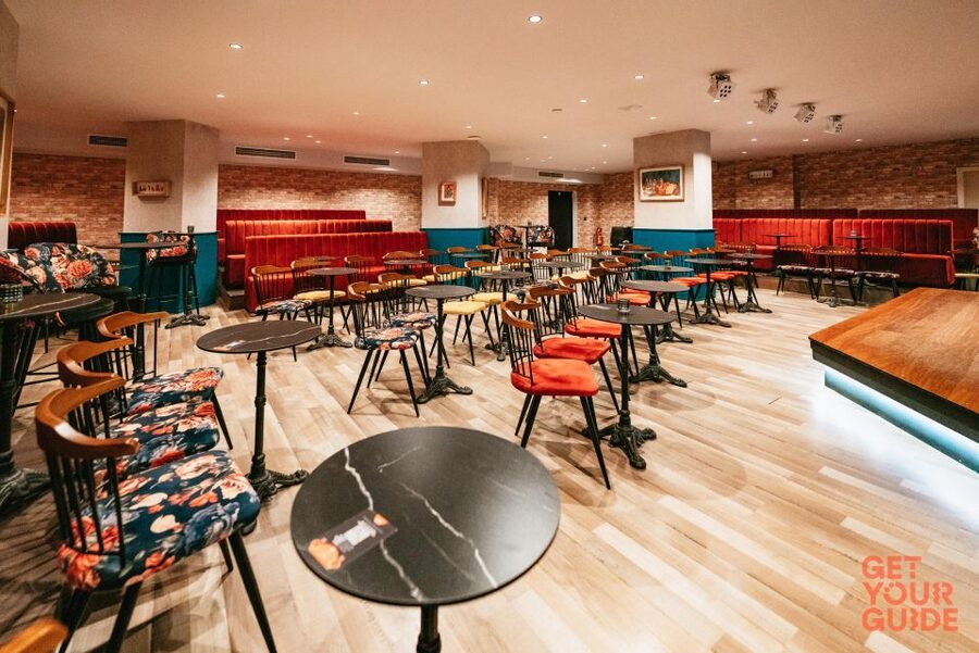 Malaga: Show and Food at Alegría Flamenco and Restaurant - What the meal includes, and what it does not
