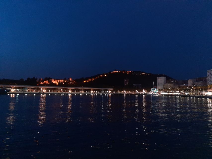Málaga: Sunset Catamaran Trip - Music, drinks, and the mood onboard