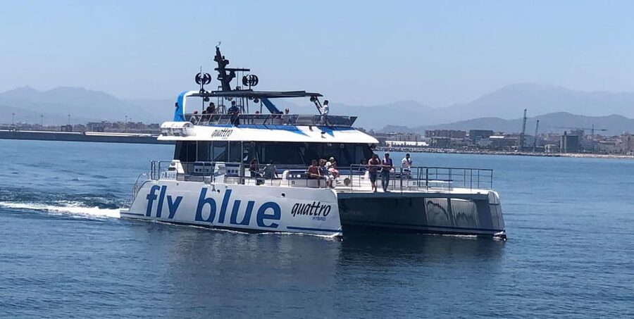 Málaga: Sunset Catamaran Trip - What to wear for an evening on the Mediterranean