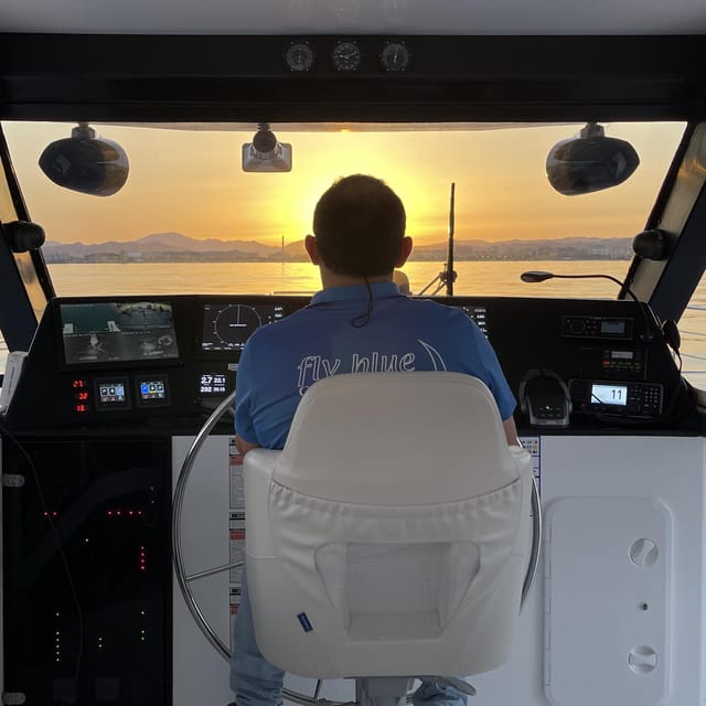Málaga: Sunset Catamaran Trip - Who should book this cruise?