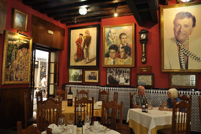 Malaga Wine & Tapas Small Group Guided Tour - What the guides add beyond the food