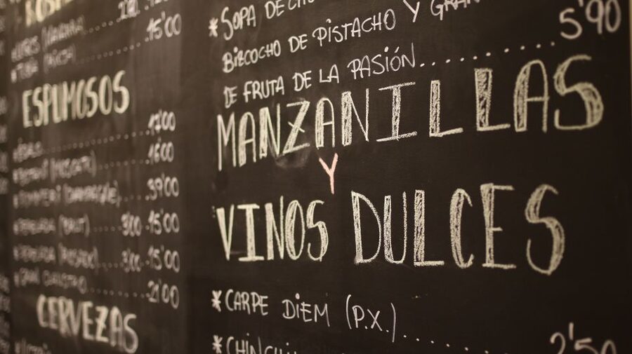 Málaga: Wine & Tapas Tour - Starting on Calle Marqués de Larios