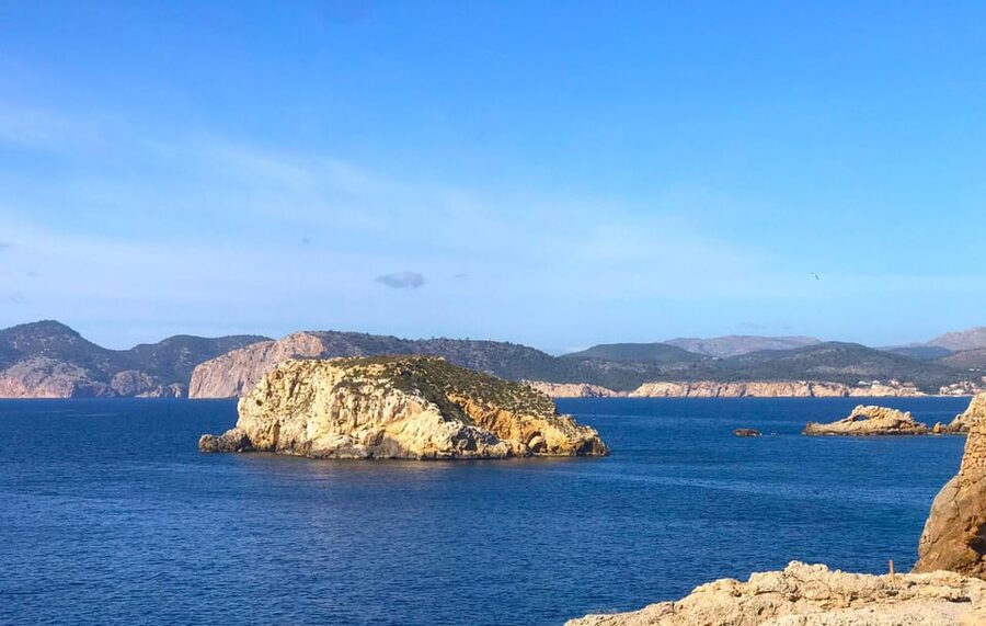 Mallorca: 2-Hour Coastline & Malgrat Islands Catamaran Tour - A simple way to see Mallorca from the water