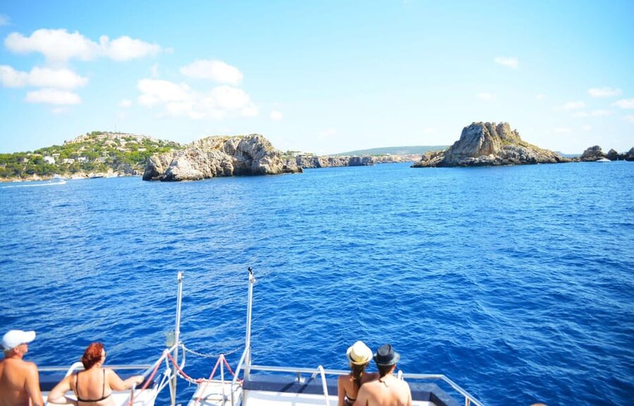Mallorca: 2-Hour Coastline & Malgrat Islands Catamaran Tour - The Malgrats Islands Marine Reserve from the deck