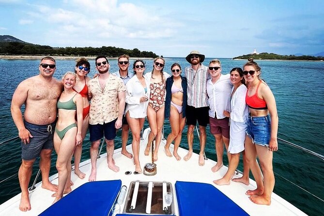 Mallorca Beach & Caves 4hr Boat Trip Drinks, Tapas, SUP & Snorkel - Crew, comfort, and the small-group feel