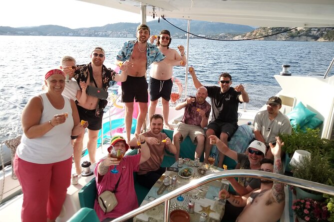 Mallorca Catamaran Small Group Cruise with Tapas 4-hours - Homemade tapas at sea