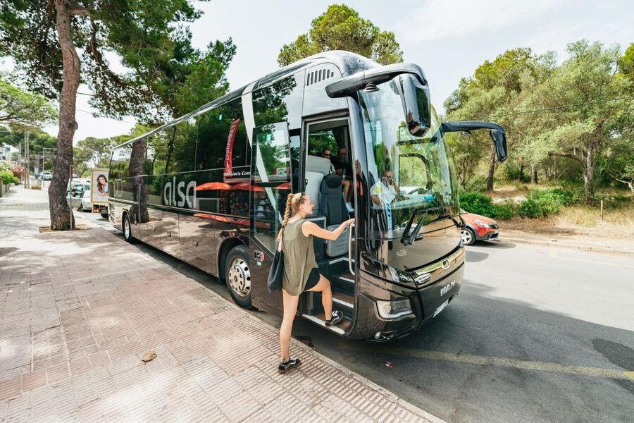 Mallorca: Caves of Drach Day Trip & Optional Caves of Hams - The pearl factory stop near Manacor