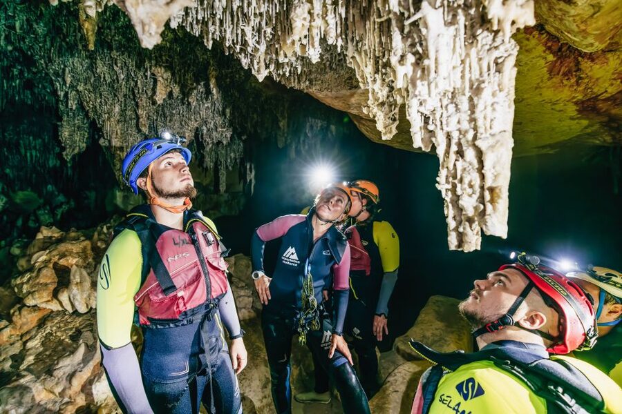 Mallorca: Cova des Coloms Caving Trip with Hotel Transfer - Inside Cova des Coloms