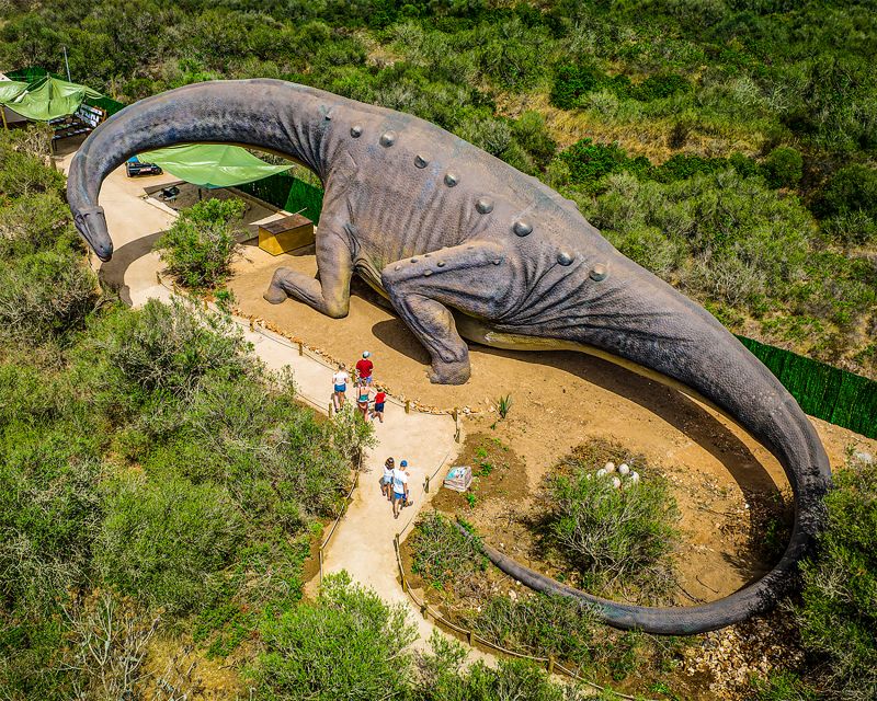 Mallorca: Dinosaurland and Caves of Hams Combined Ticket - The Sea of Venice Musical Show