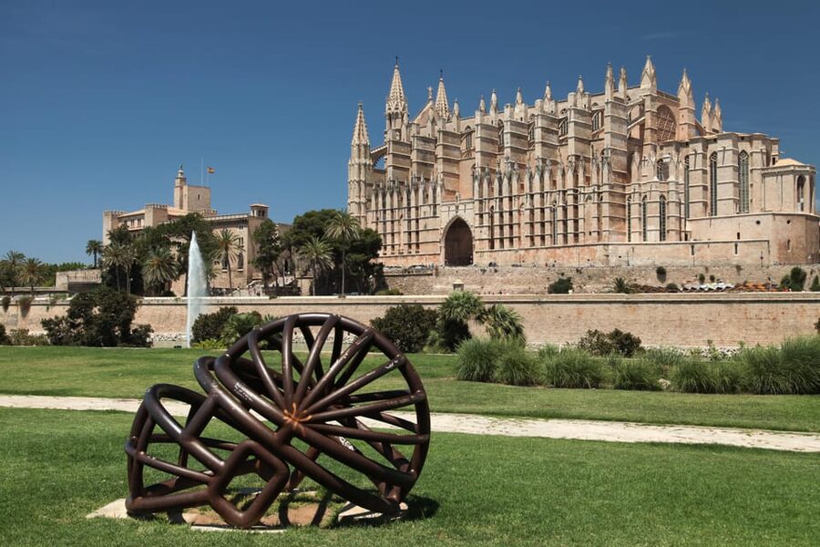 Mallorca: Drach and Hams Caves, and Porto Cristo Day Tour - The Majorica Pearls Factory Shop