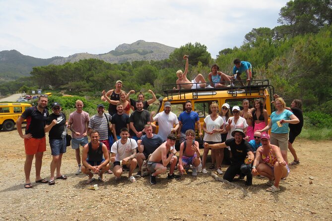 Mallorca: Kayaking, Sea Cave, Cliff Jumping & Snorkel Tour - Snorkeling and the treasure hunt