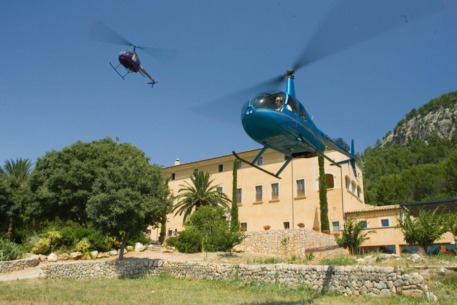Mallorca: Scenic Helicopter Tour Experience - Booking tips for a smoother day