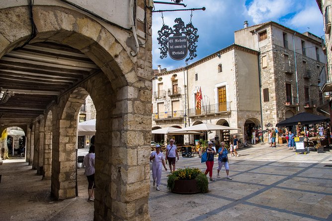 Medieval Three Villages Small Group Day Trip from Barcelona - What to pack for a 10.5-hour outing