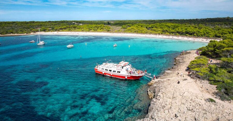 Menorca: Full-Day Boat Tour with Paella Lunch - What the boat is like for a full day