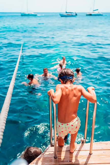 Menorca: Natural Coves and Beaches Boat Trip & Paella Lunch - Who will enjoy this trip most