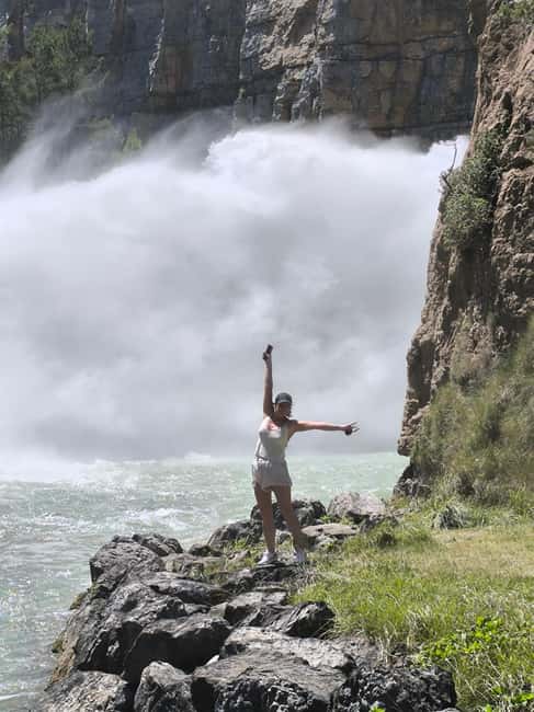 Montanejos Thermal Springs and Waterfall, food included - Lunch after the swim