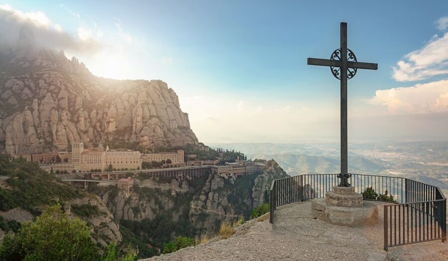 Montserrat & Cava Wineries Day Trip from Barcelona w/ Pickup - Walking in Montserrat National Park