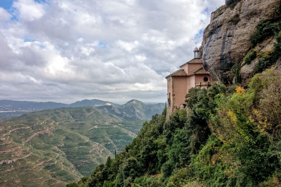 Montserrat & Cava Wineries Day Trip from Barcelona w/ Pickup - Three cavas with tapas