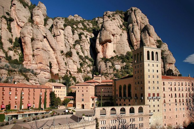 Montserrat Half Day with Cable Car and Easy Hike from Barcelona - Forty-five minutes for food, shopping, and a slower look