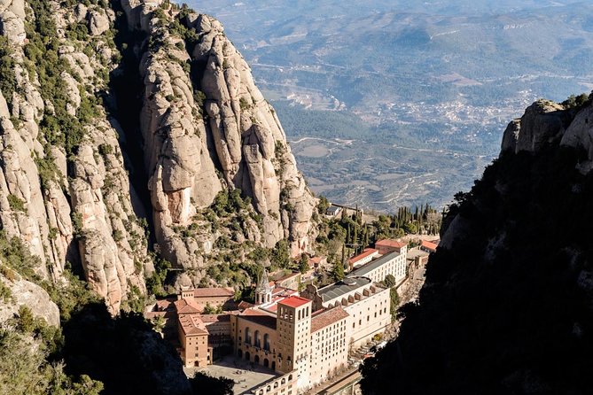 Montserrat Lunch & Wine at Farmhouse Small Group from Barcelona - Exploring Montserrat Abbey and the basilica