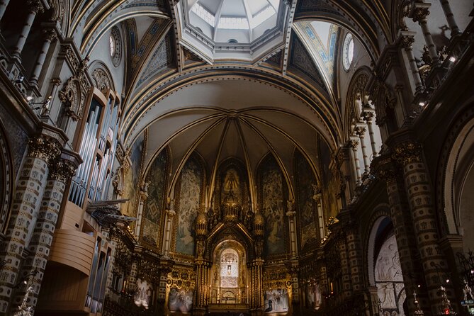 Montserrat Monastery Half Day Experience from Barcelona - What the five-hour schedule feels like