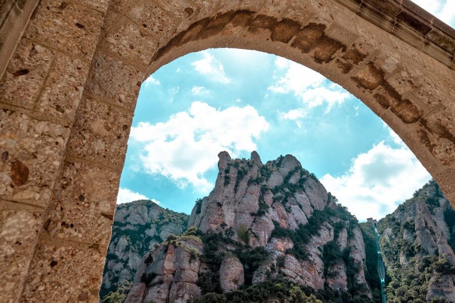 Montserrat: Morning or Afternoon Half-Day Trip with Pickup - Why Montserrat makes a strong half-day from Barcelona