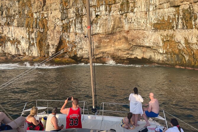 Morning cruise - Lunch on the water, with drinks included