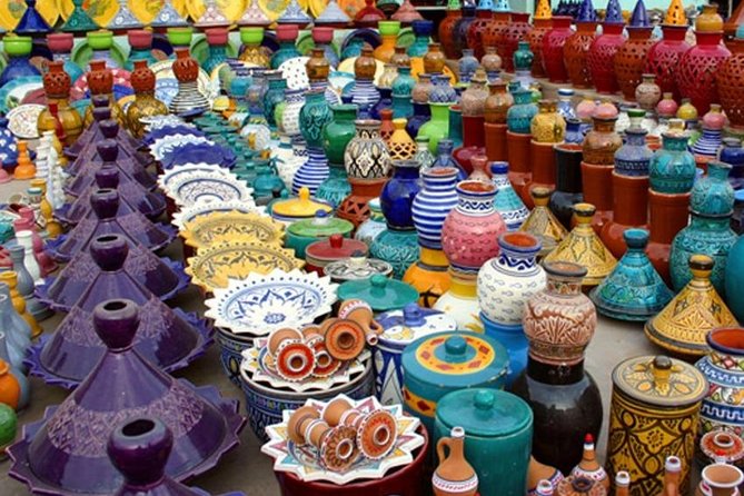 Morocco: Tangier Private Tour from Malaga & Tarifa, All Inclusive - Lunch at a traditional Moroccan restaurant