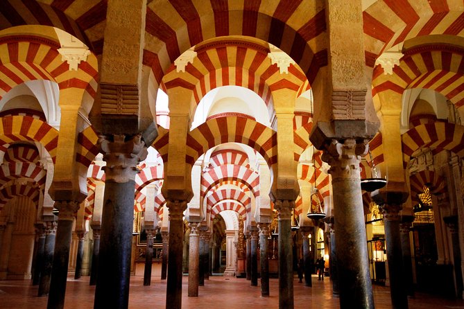 Mosque-Cathedral, Alcazar & Jewish Quarter with Tickets - The Alcázar of the Christian Monarchs