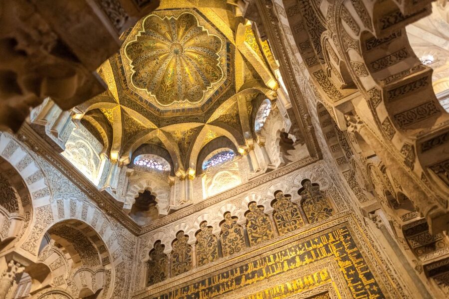 Mosque-Cathedral of Córdoba Guided Tour with Tickets - The mihrab and maqsurah