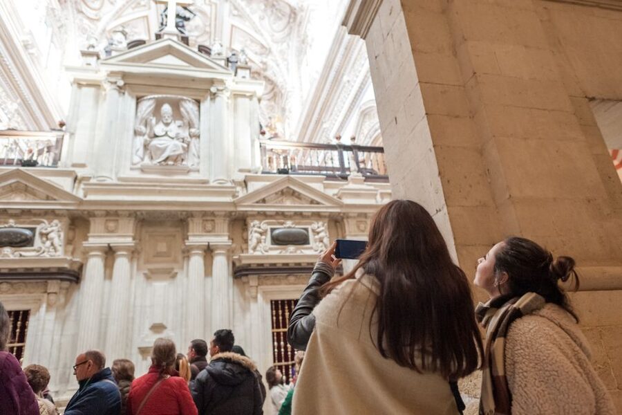 Mosque-Cathedral of Córdoba Guided Tour with Tickets - Meeting at OWAY’s red office