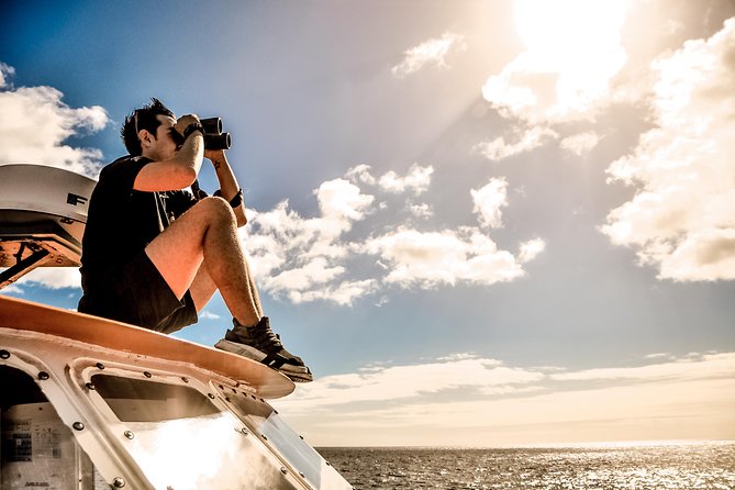 Odyssee 3: The Glass Bottom Boat Tour in Fuerteventura - Why the crew matters on this trip
