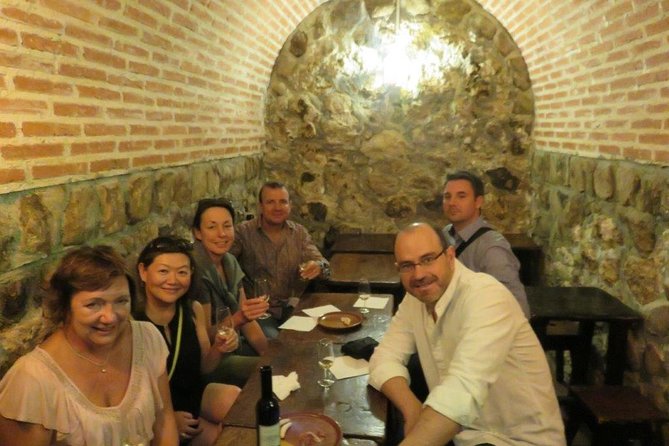 Old Madrid Tapas and Fine Wine Small Group Tour - Stop three: Albariño and Madrid-style tostas