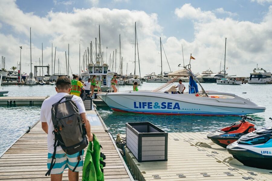 Palma Bay: Parasailing Experience - Photos, GoPro footage, and the extra cost