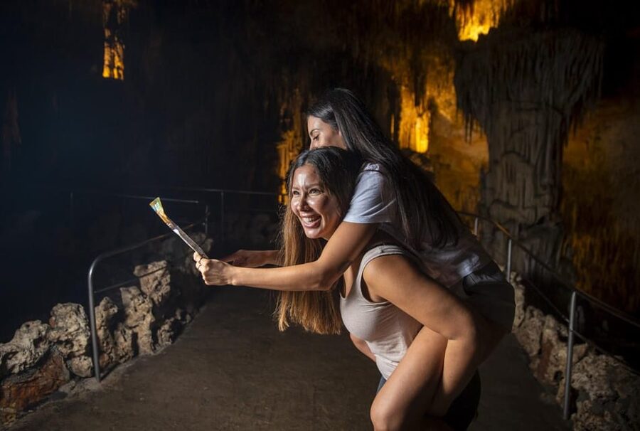 Palma: Caves of Drach Entrance, Music Concert, and Boat Trip - Lake Martel and the short classical concert
