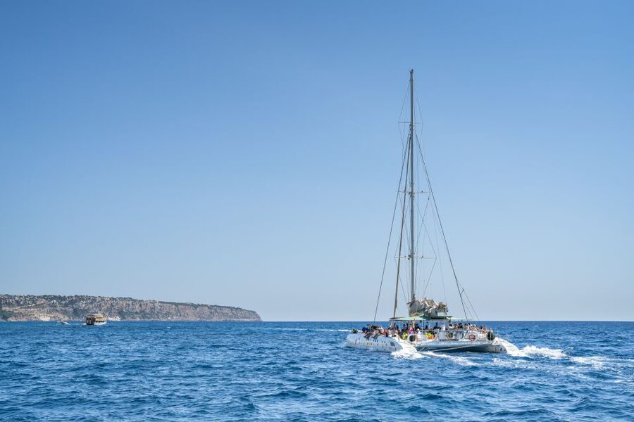 Palma de Mallorca: 5-Hour Catamaran Cruise with Lunch & Swim - Cala Vella or Portals Vells for swimming