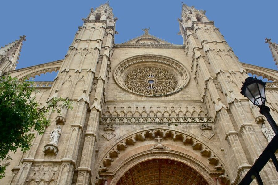 Palma de Mallorca: City Walking Tour with The Cathedral - Why Palma’s Cathedral makes this short tour worthwhile