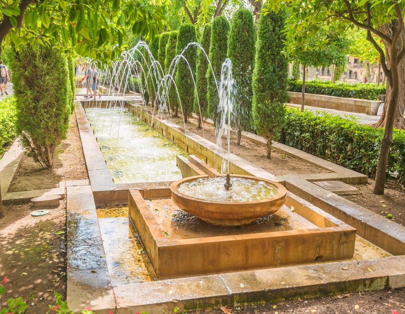 Palma de Mallorca: City Walking Tour with The Cathedral - Which language should you choose?