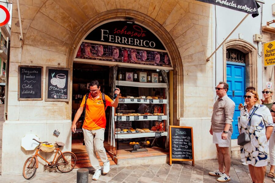 Palma de Mallorca: Foodie Walking Tour of the Old Town - Convent cookies and Palma’s quieter lanes