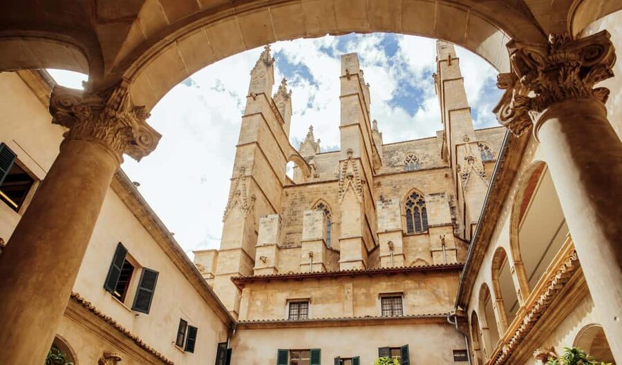 Palma de Mallorca: Old Town and Cathedral Tour - Who Should Skip It?