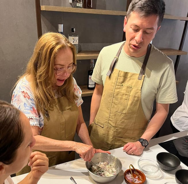Palma: Mediterranean Cooking Class with Drinks - A sociable start with local drinks