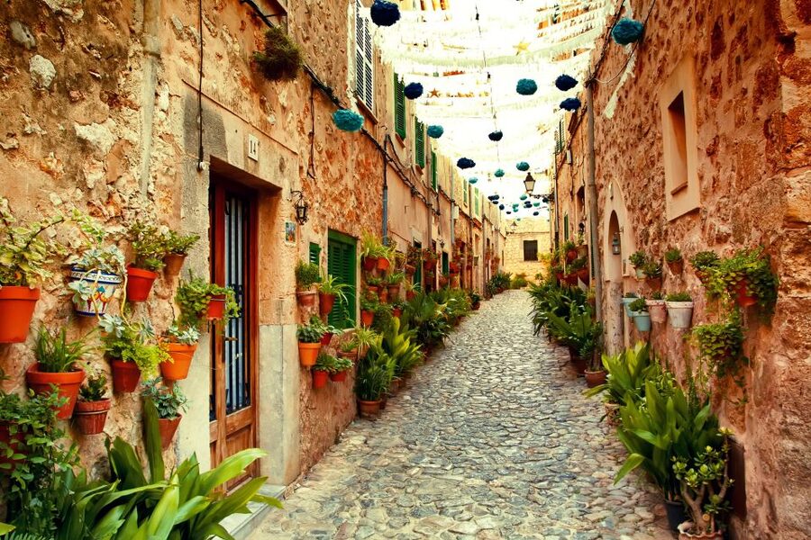 Palma: Tramuntana Full-Day Tour with Sóller Train and Lunch - Key points at a glance