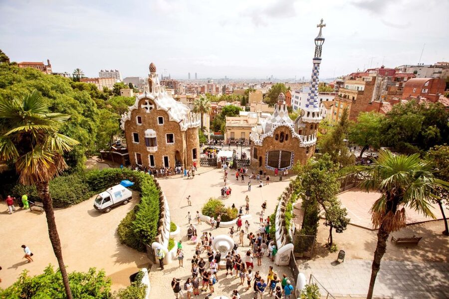 Park Güell: Guided Tour with Optional Gaudí Experience Entry - Adding the Gaudí Experience