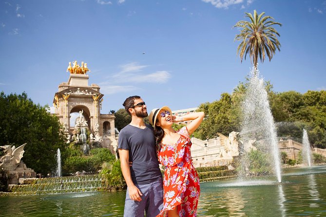 Photoshoot tour in Barcelona Secret Corners - Start at Barcelona Cathedral and enter the Gothic Quarter