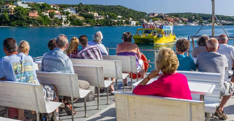 Port Mahon: 1-Hour Harbor Cruise with Underwater Views - Why Mahon’s harbor is worth seeing from the water