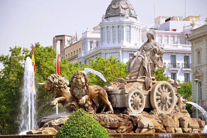 Prado Museum Guided Tour with Skip the Line Ticket in Madrid - Meeting point advice that can save your morning